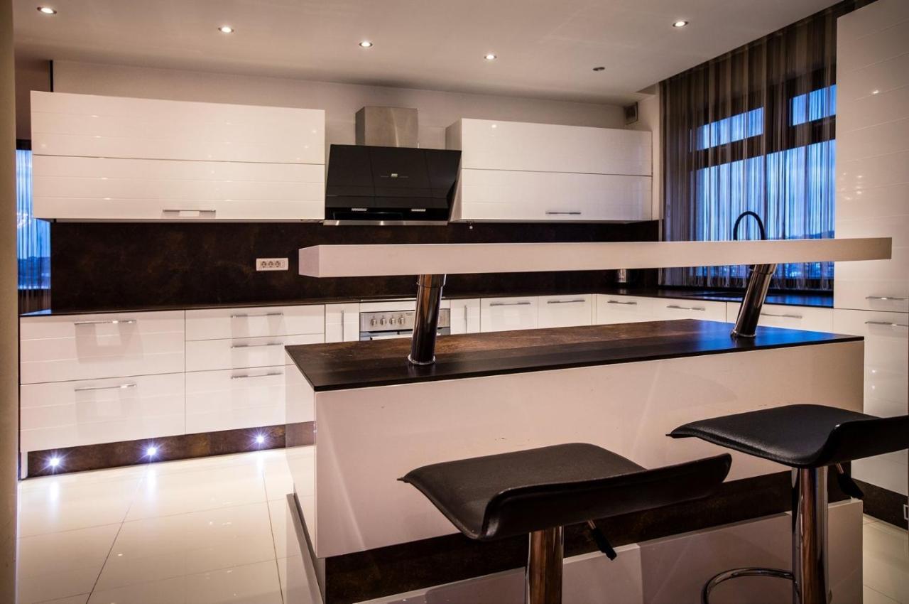 Bentley Apartments 普里什蒂纳 外观 照片