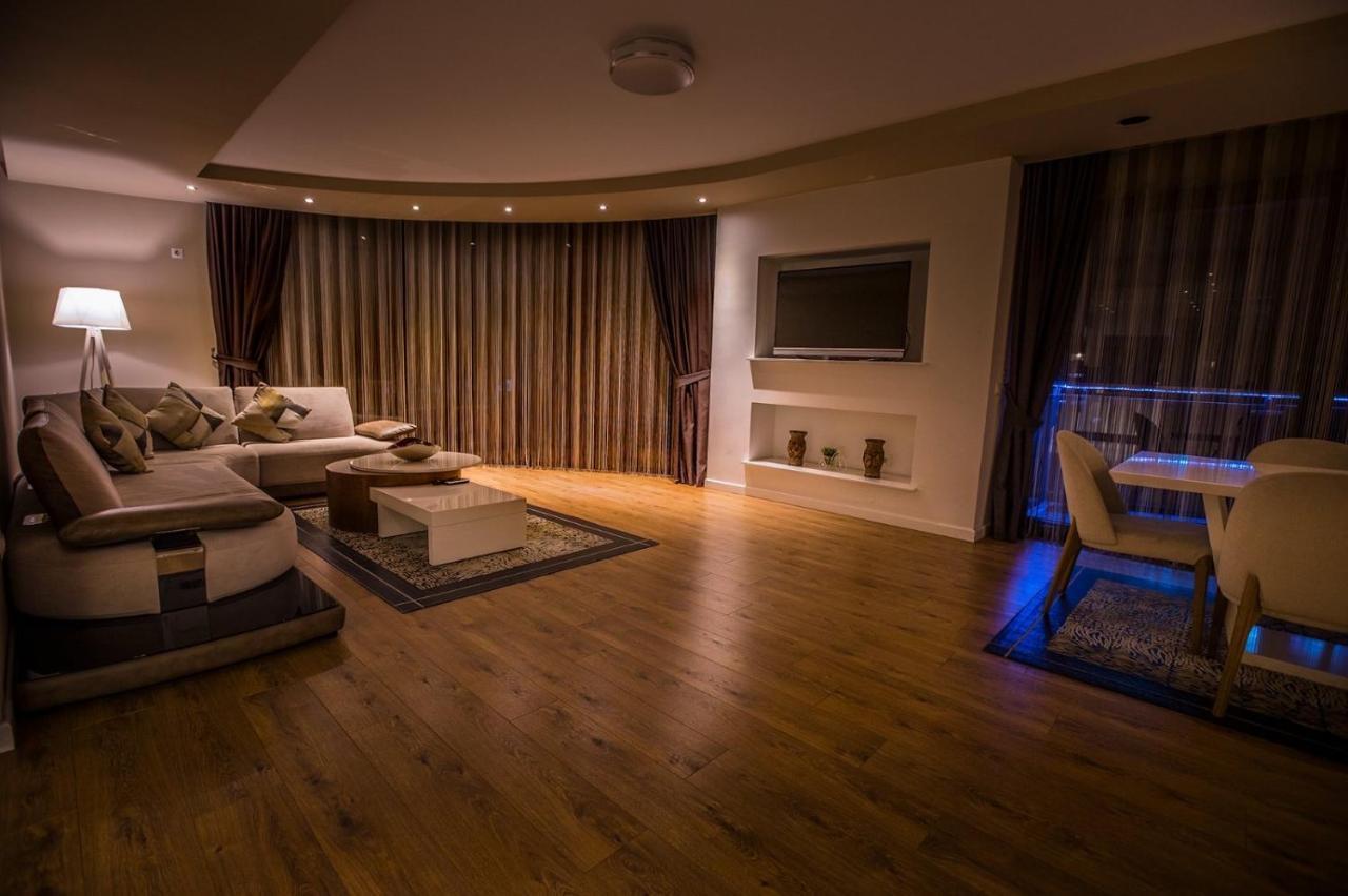 Bentley Apartments 普里什蒂纳 外观 照片